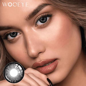 The girl's face is looking straight ahead, the upper left is the Wooeye logo, and the lower left is a close-up of the aurora gray contact lens