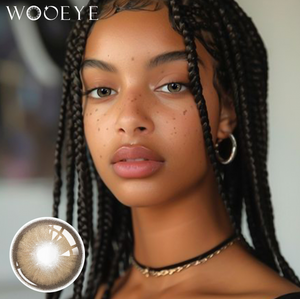Model wearing Diamond Brown I Contact Lenses