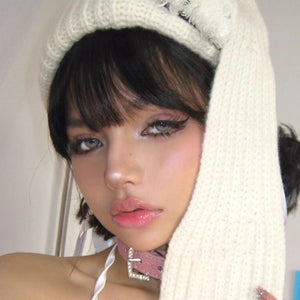 Model wearing Queen Gray I Contact Lenses