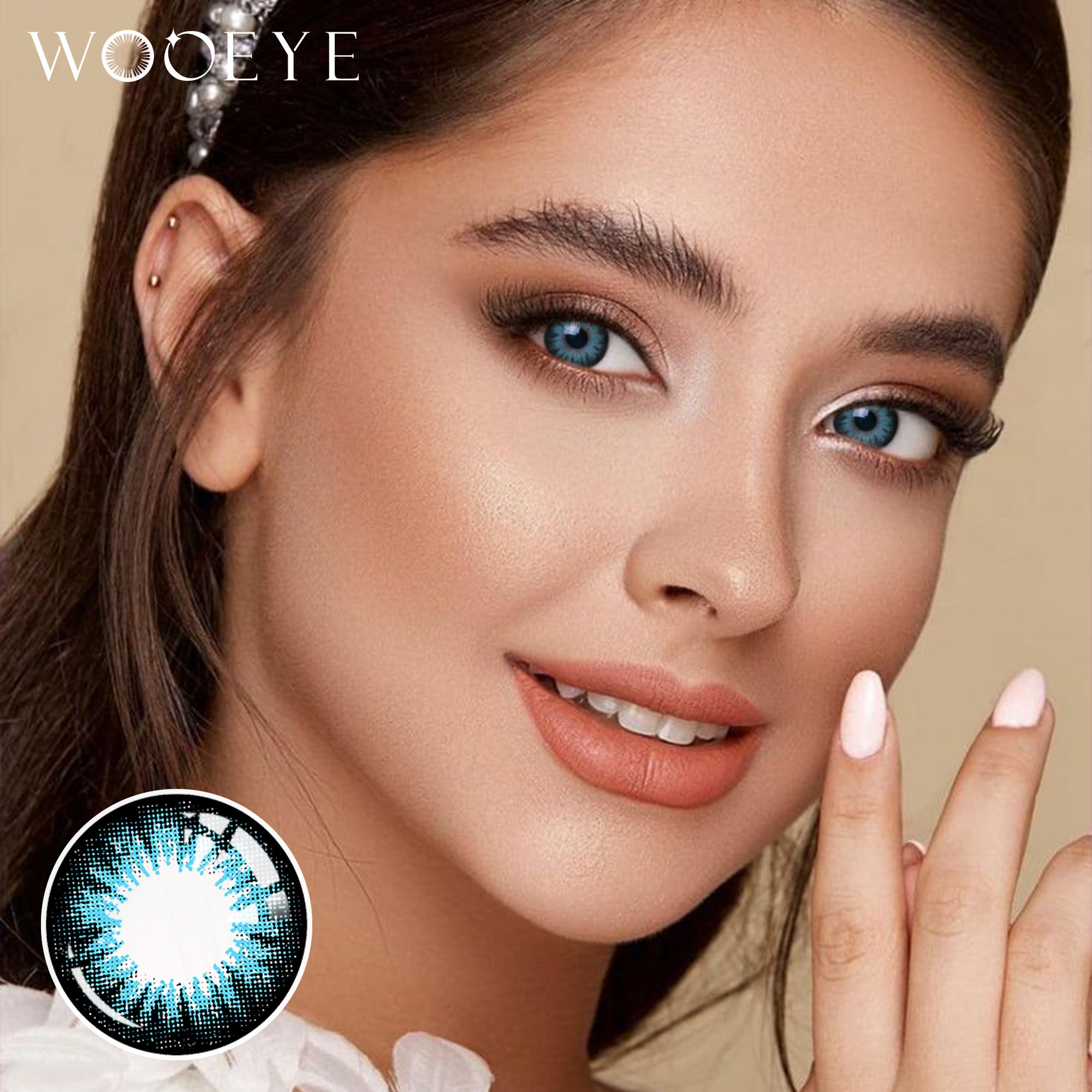 Model wearing Pearl Blue Contact Lenses