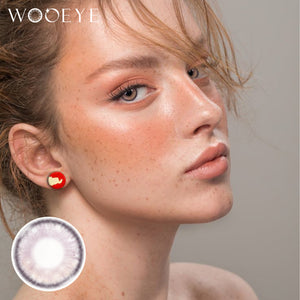 Model wearing Bubbles Purple Contact Lenses