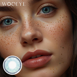 Model wearing Bubbles Blue Contact Lenses