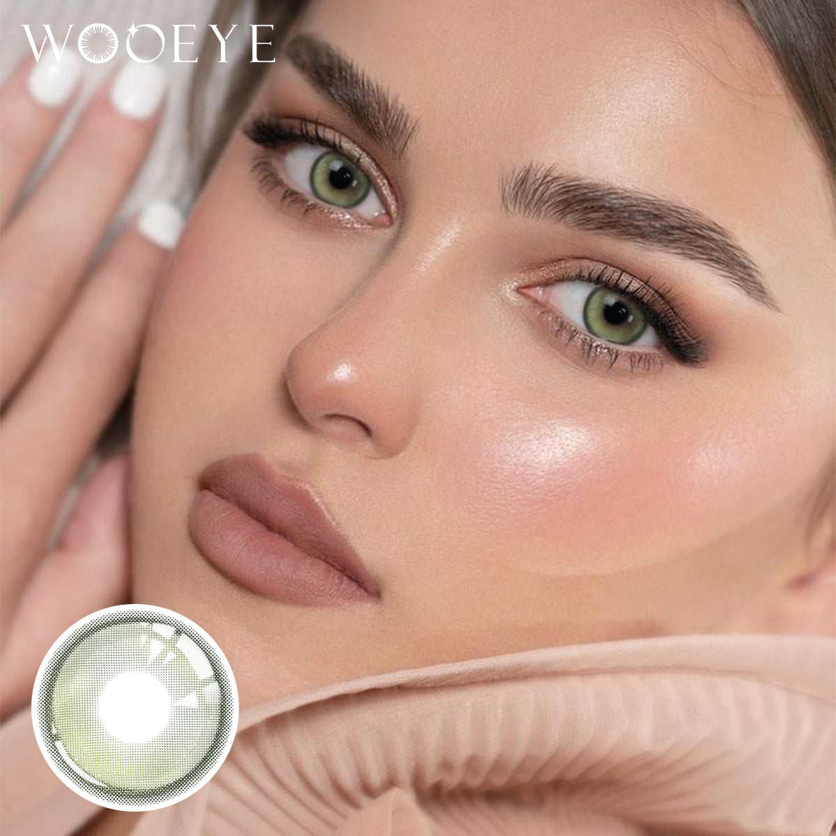 Model wearing Halo Green Contact Lenses