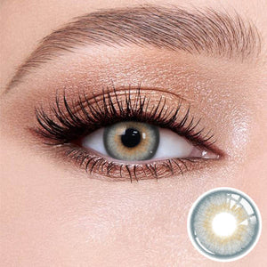 Natural looking Pola Blue contact lense with soft limbal ring for dark eyes