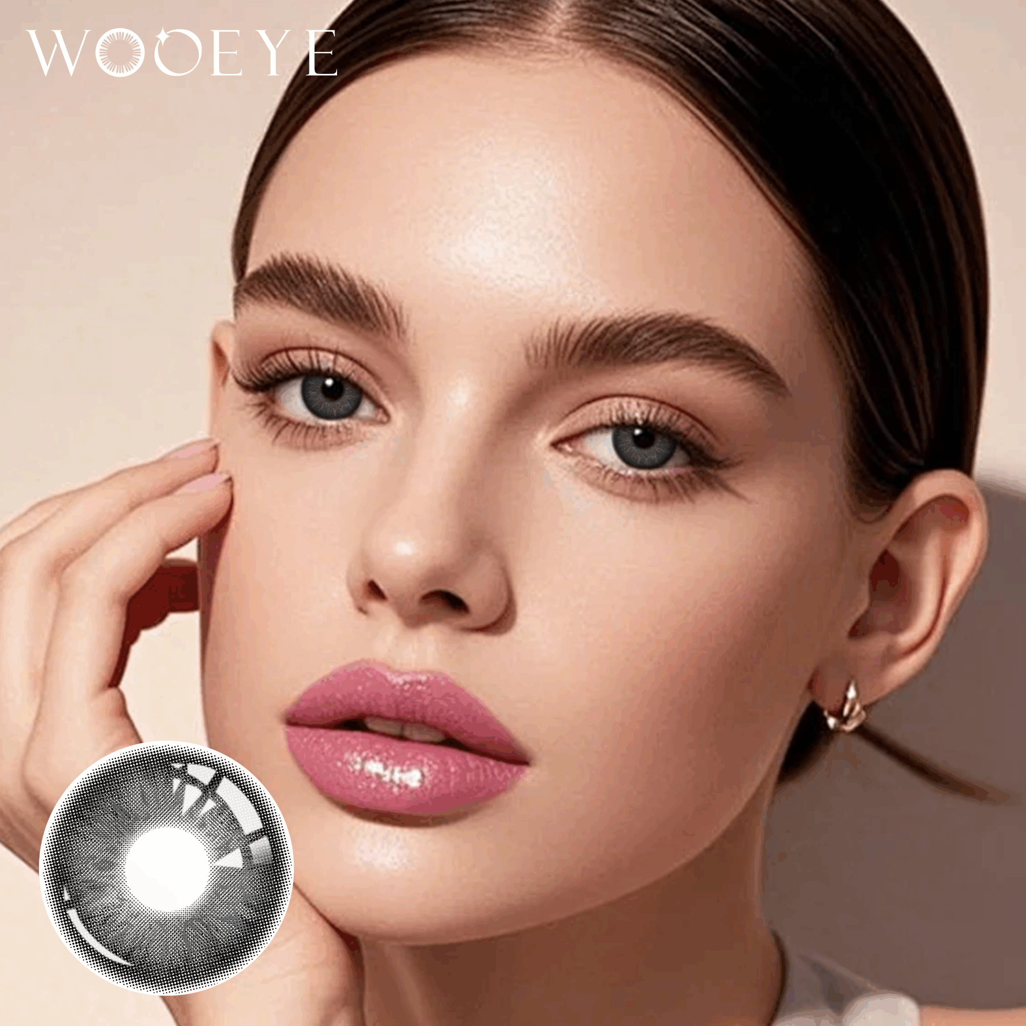 The girl's face is looking straight ahead, the upper left is the Wooeye logo, and the lower left is a close-up of the pixei biack contact lens
