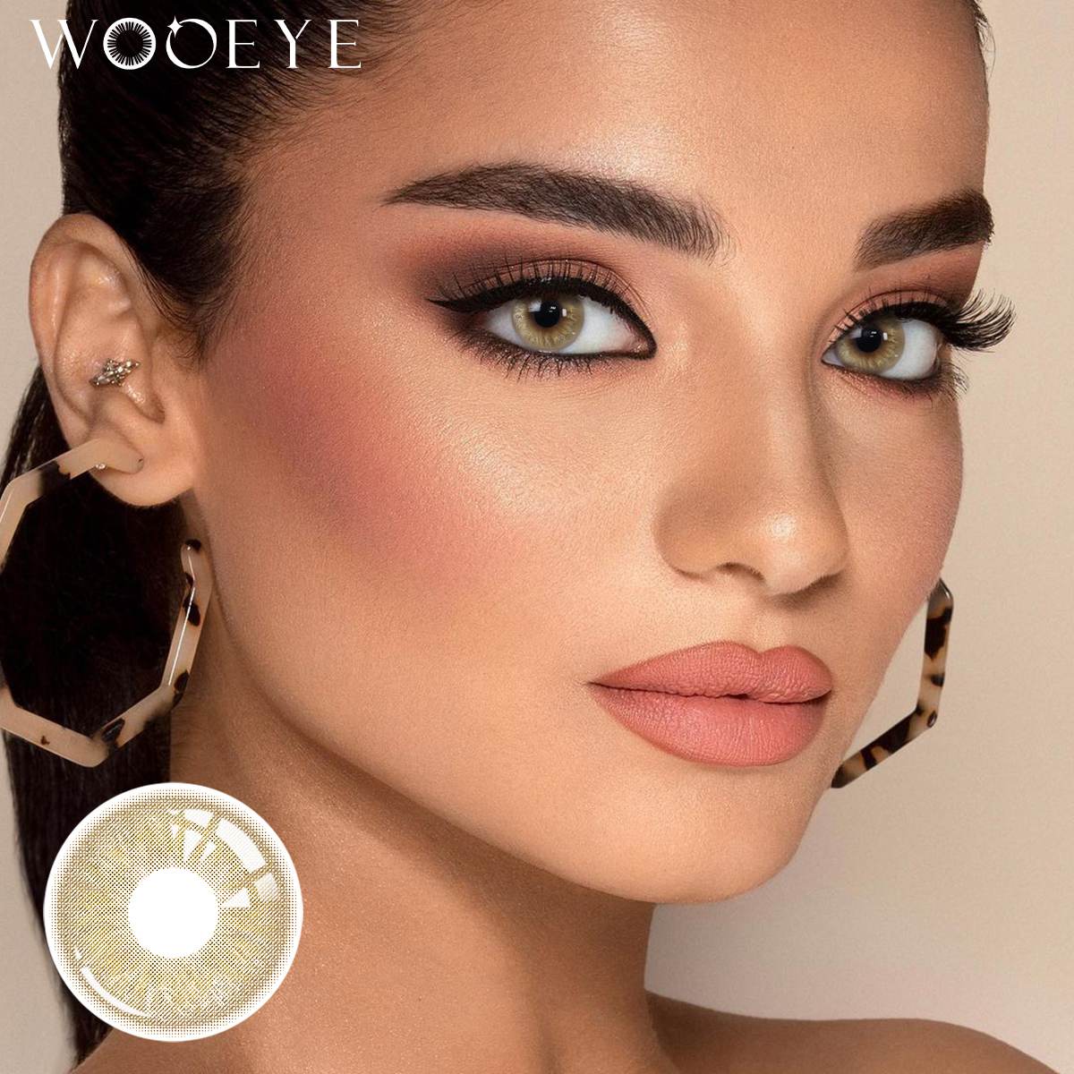 The girl's face is looking straight ahead, the upper left is the Wooeye logo, and the lower left is a close-up of the Velvet Grey contact lens