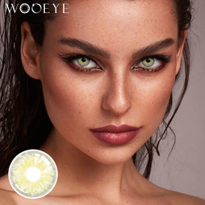 The girl's face is looking straight ahead, the upper left is the Wooeye logo, and the lower left is a close-up of the Chamer Grey I contact lens