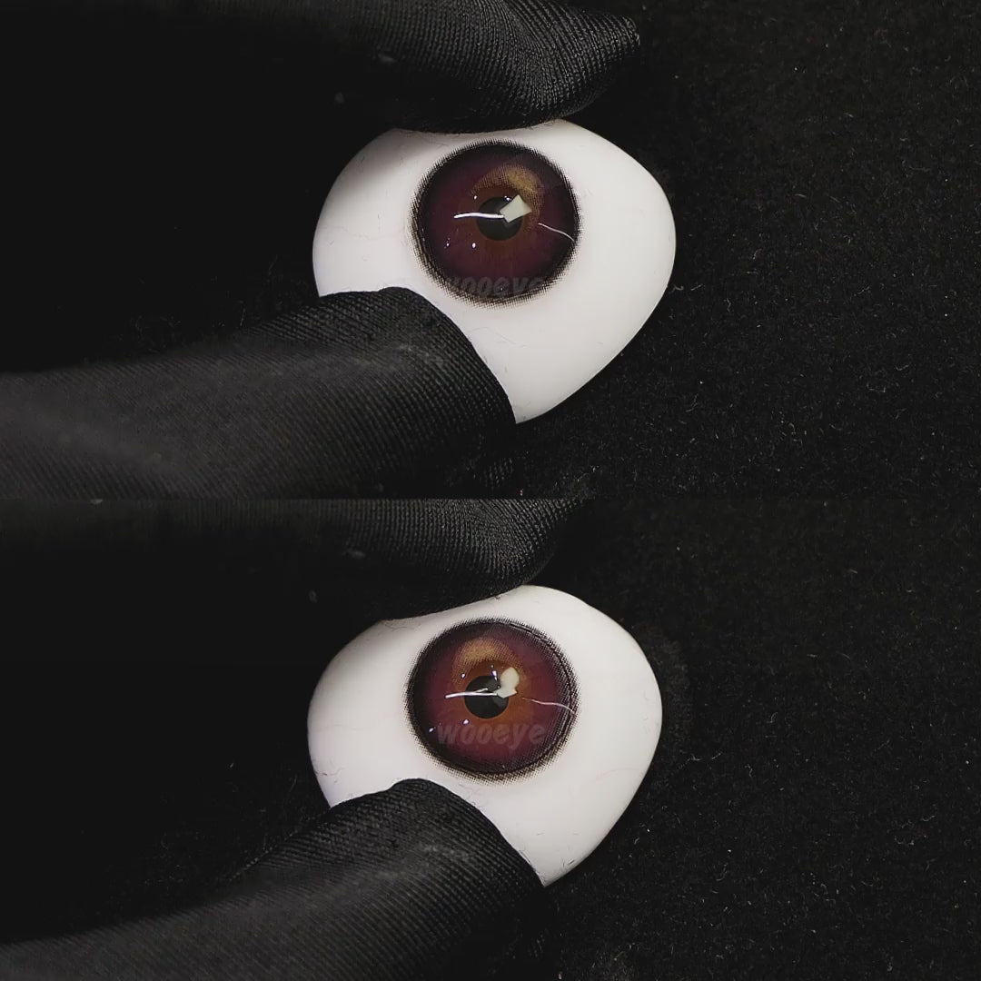 A simulated brown prosthetic eye showing the visual transformation effect of wearing lilac-purple colored contact lenses against a black background.
